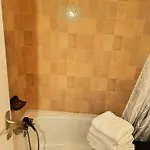 Le Nid De L'isard, Draps Et Serviettes Fournies 아파트